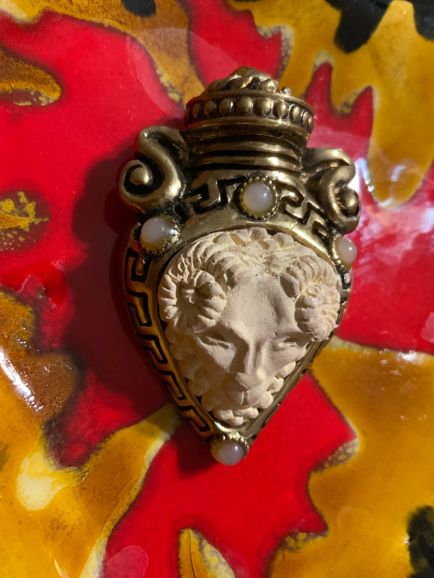 Broche de créateur France Vintage 1990