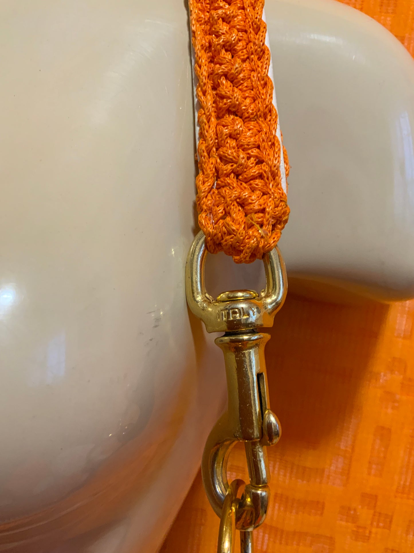 Sublime Sac Orange et cuir blanc Fait Main Italie 1970-