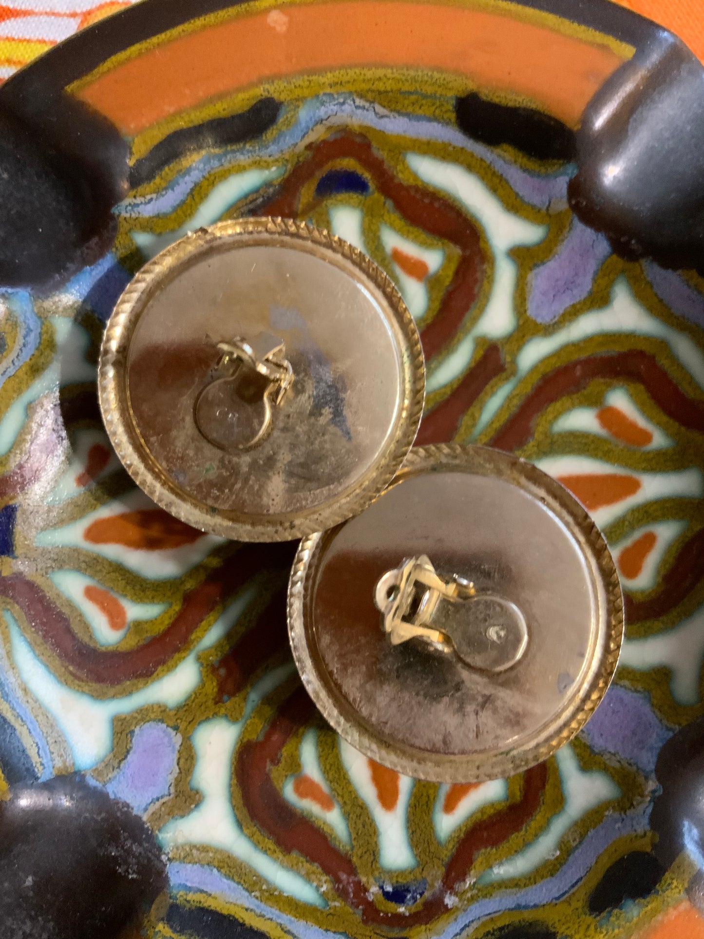 Superbes boucles d’oreilles Vintage 1980 Stylées