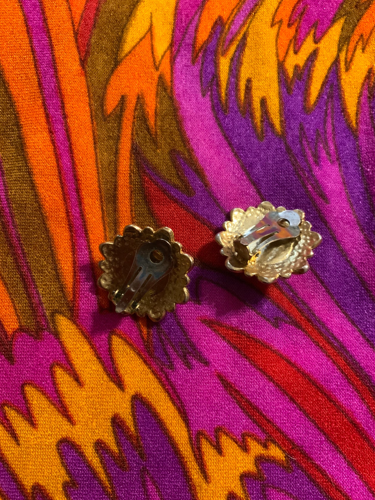 Boucles d’oreilles 1990 Fleurs Métal Vintage