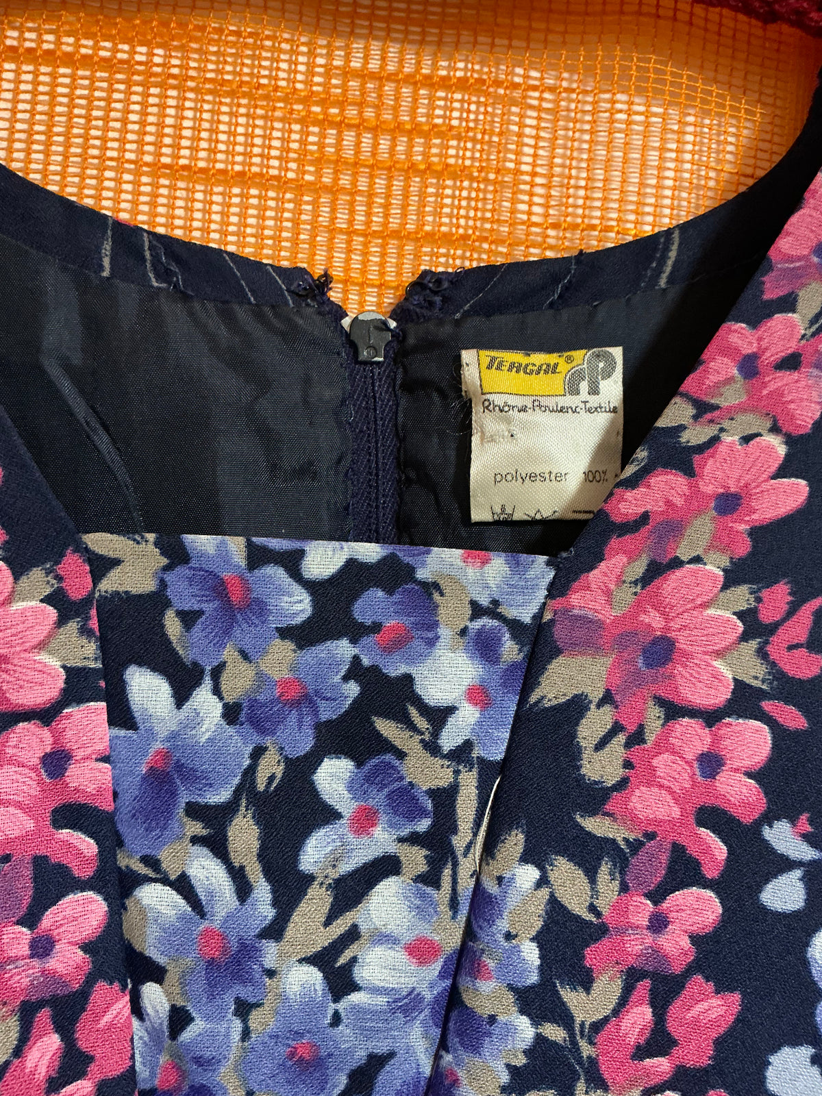 Robe Longue Tergal Mousseline à Fleurs Creation Vintage 1970- T46maxi.