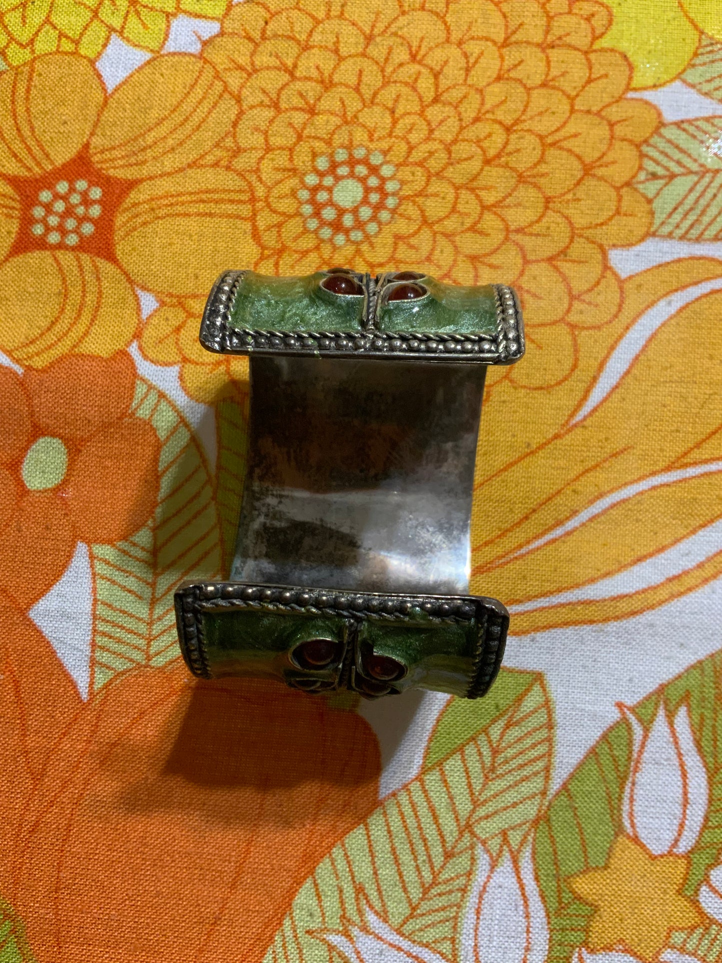 Gros bracelet rigide métal pierres Vintage 1990-