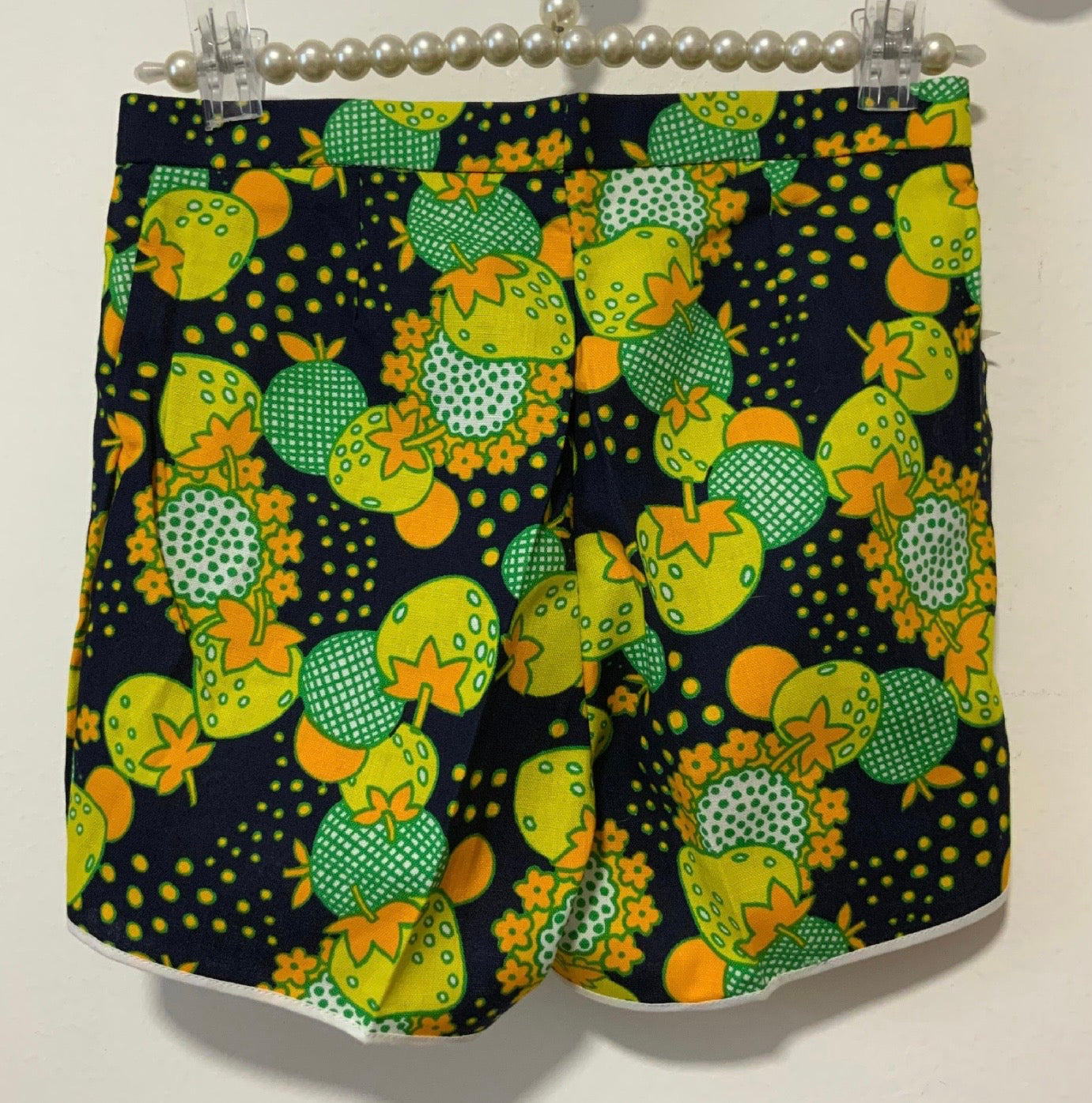 Short Vintage Deadstock 1970 Fleurs fruits -T32