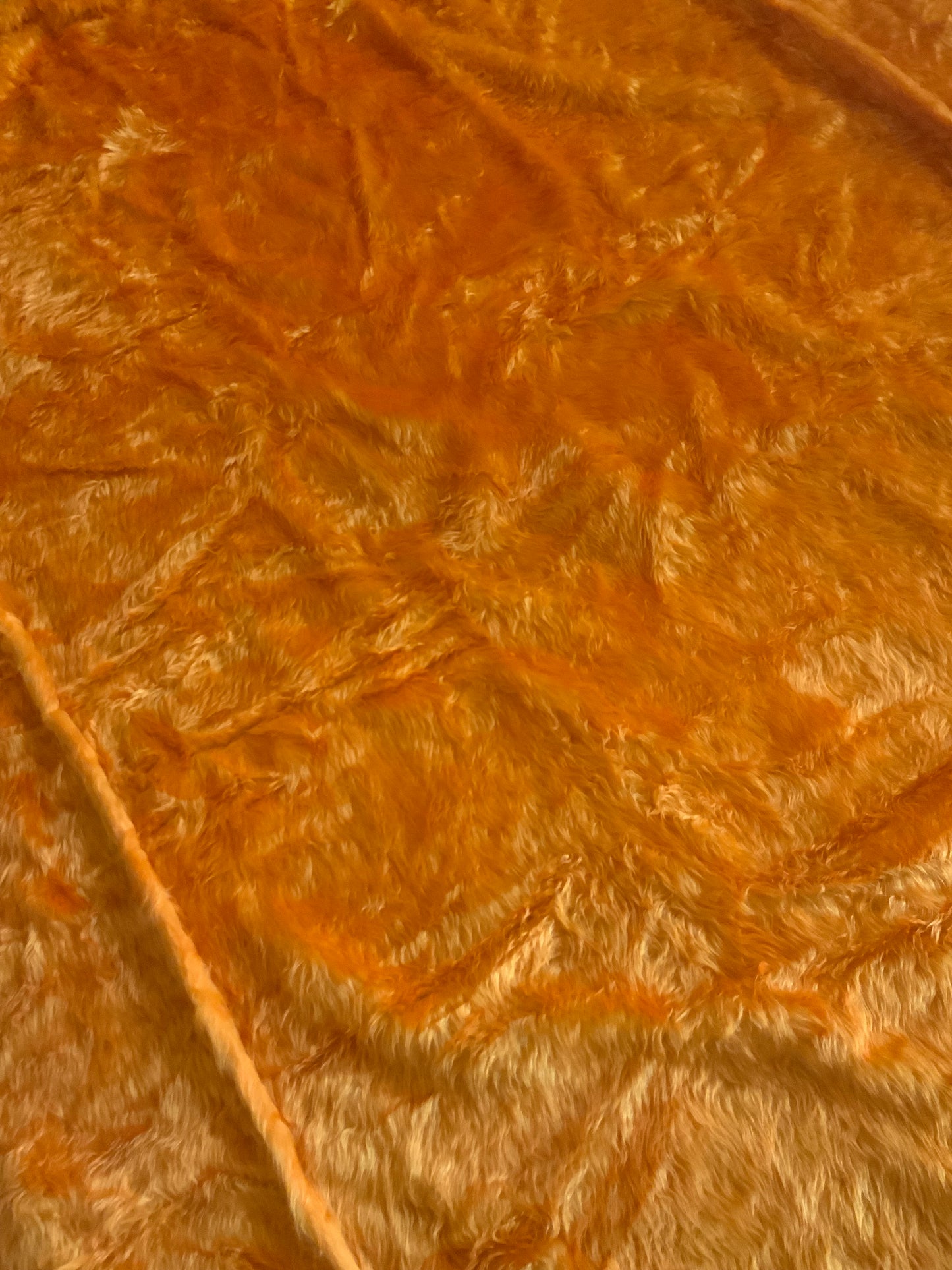Jetée de lit 2 personnes Deadstock a poils Crylor orange avec son étiquette- Vintage 1970