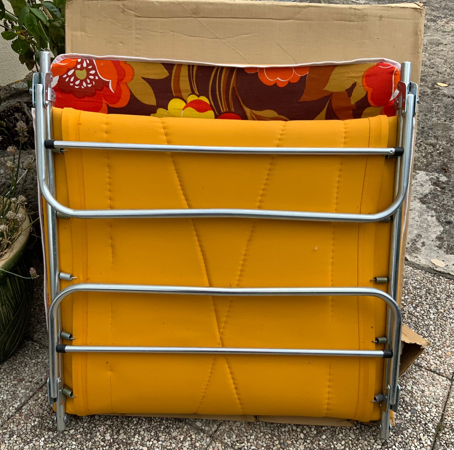 Bain de soleil Lit de camp Neuf Vintage 1970 fleurs oranges -