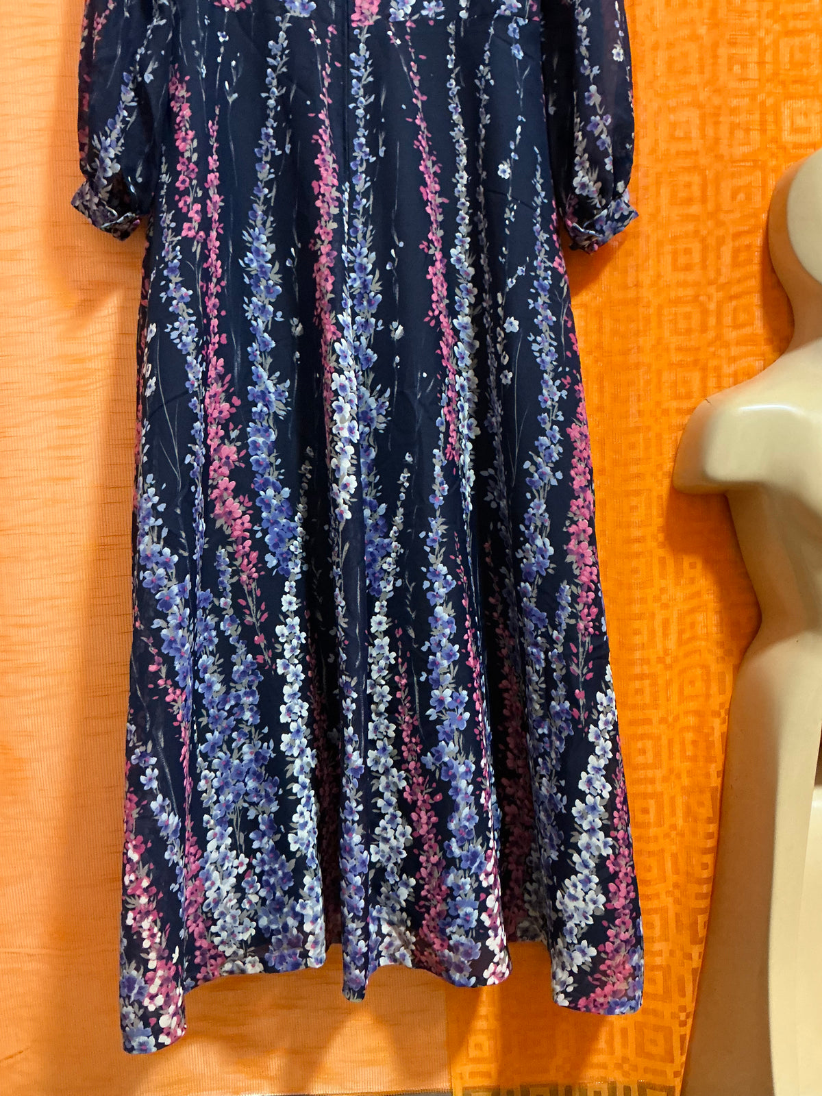 Robe Longue Tergal Mousseline à Fleurs Creation Vintage 1970- T46maxi.