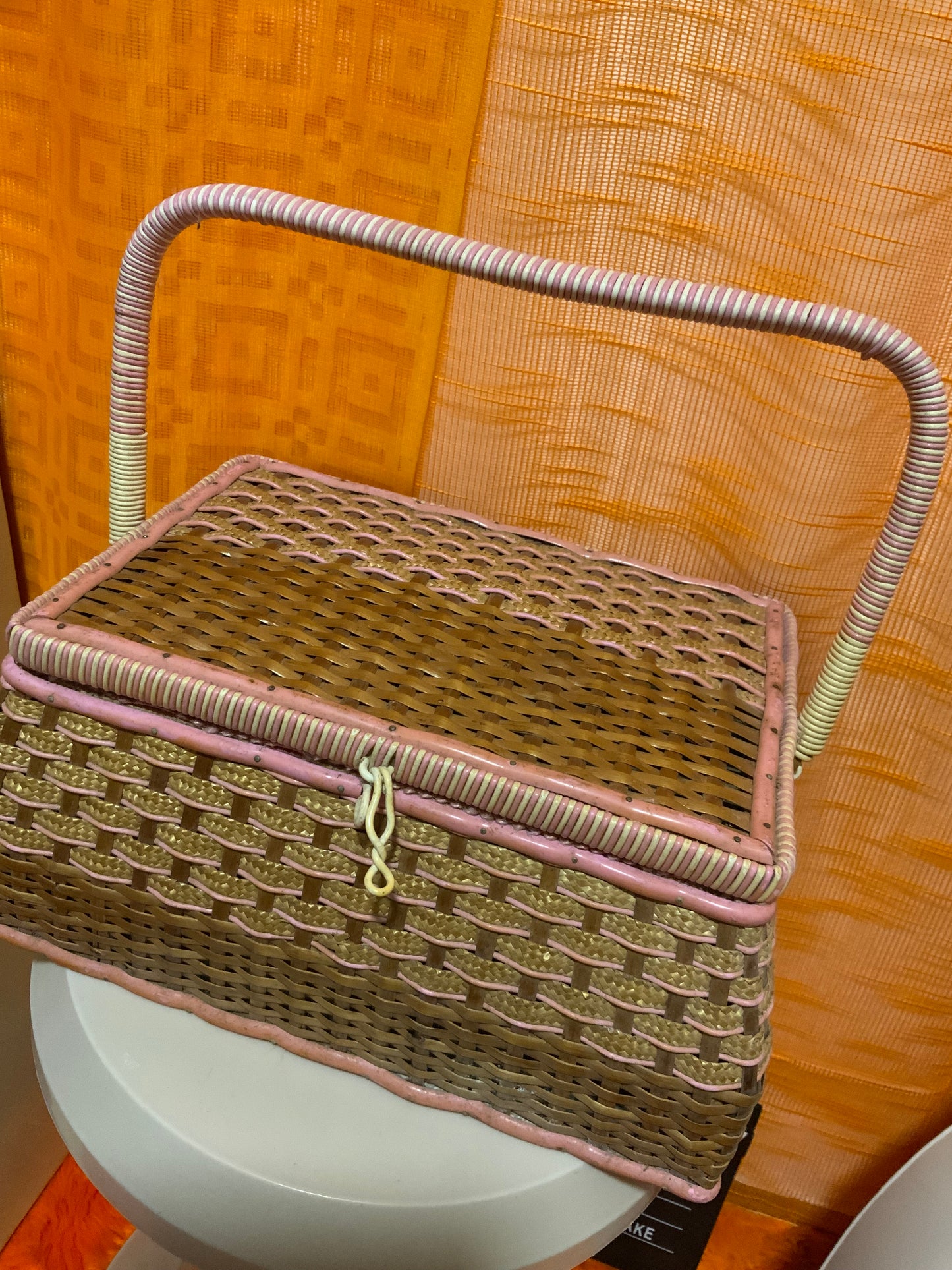 Boite à couture panier Vintage Soie rose France