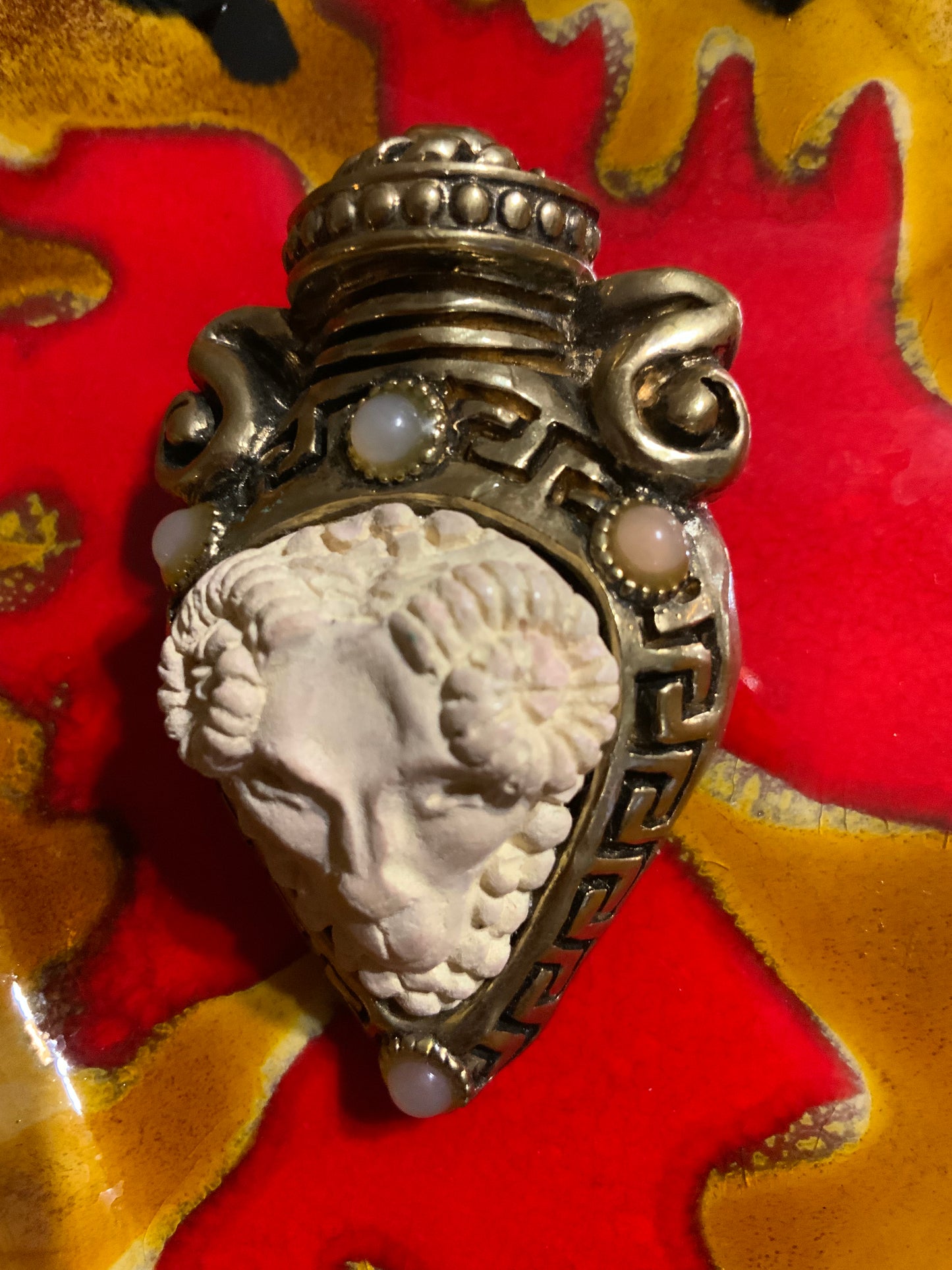 Broche de créateur France Vintage 1990
