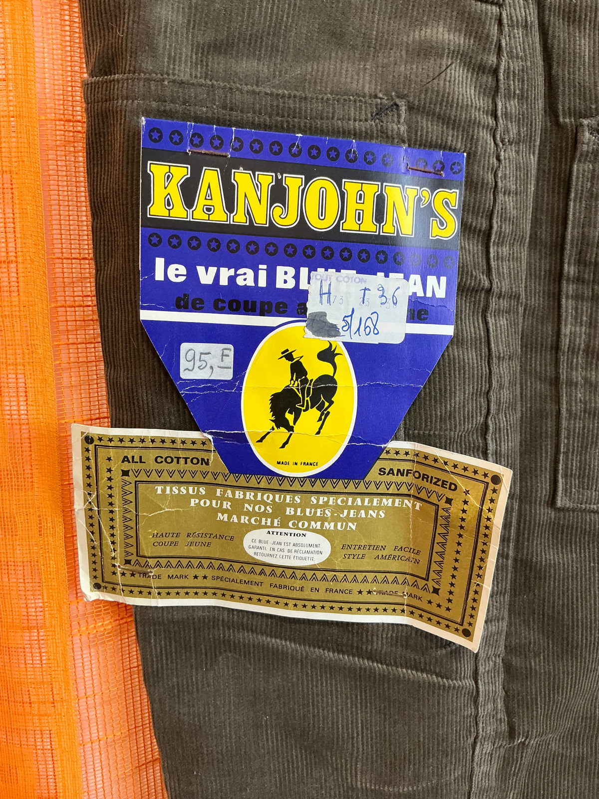 Pantalon Pattes d’éléphant Coupe USA Vintage 1970 Deadstock avec étiquette- Velours côtelé -T36