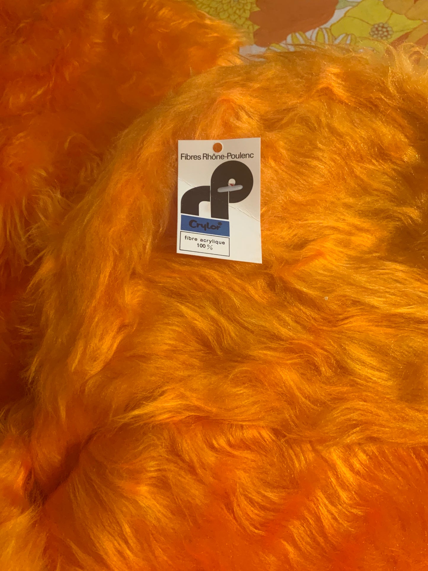 Jetée de lit 2 personnes Deadstock a poils Crylor orange avec son étiquette- Vintage 1970