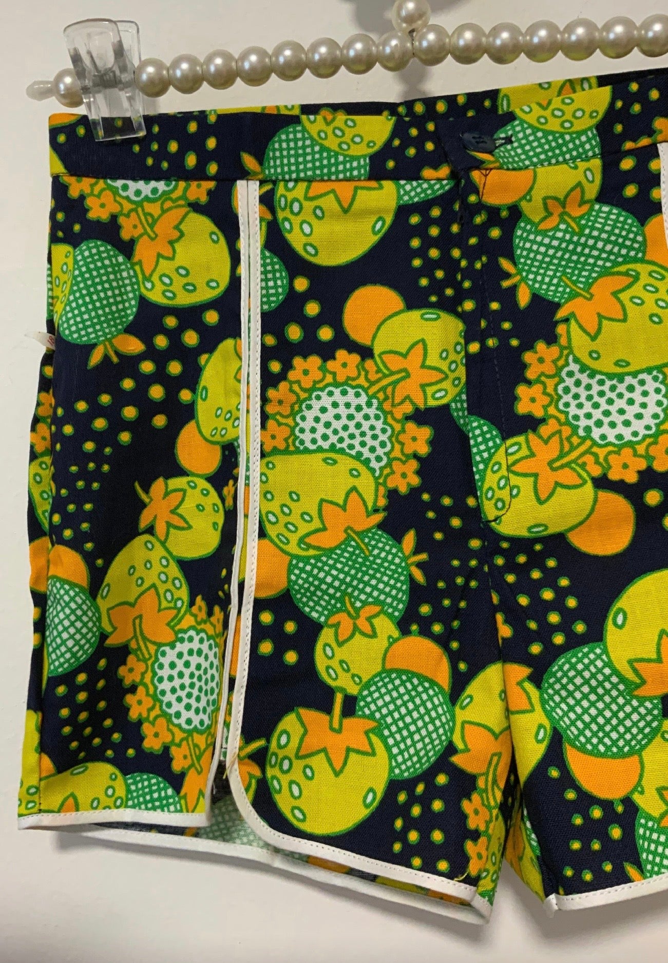 Short Vintage Deadstock 1970 Fleurs fruits -T32