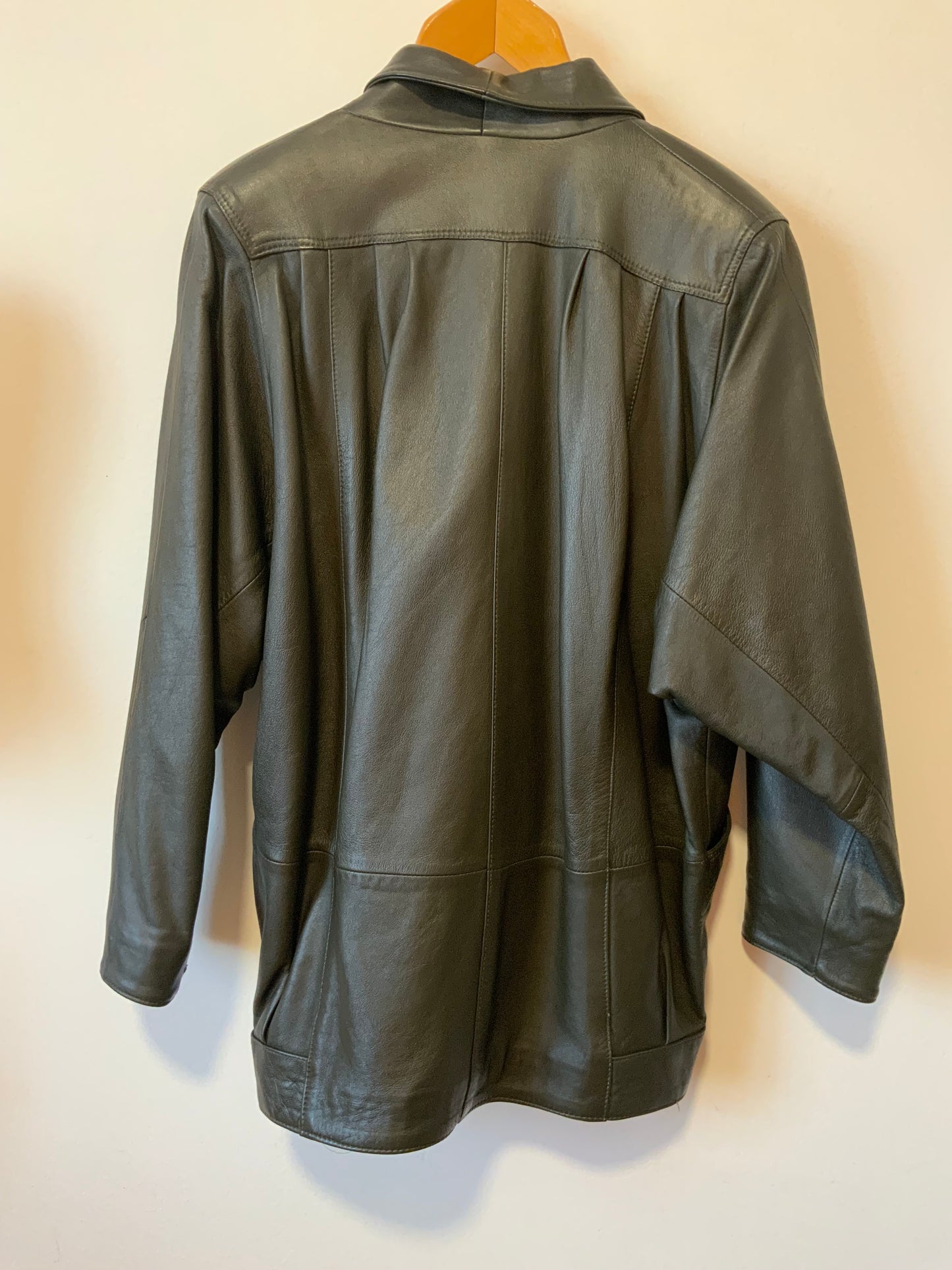 Veste en cuir 3/4 Belle Forme- Vintage 1980/90 TU.