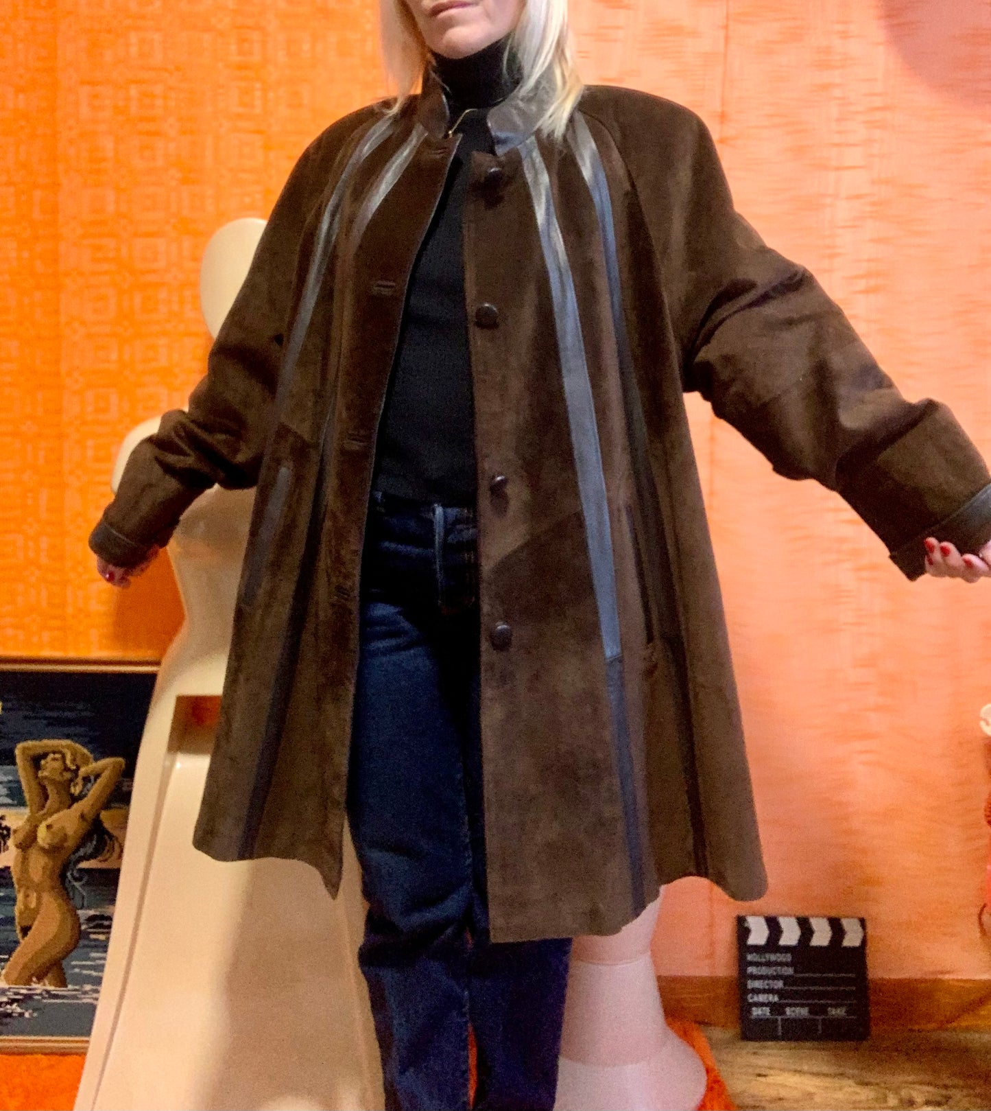 Manteau Élégant Cuir Daim Vintage Élégance 1980-90- T44.