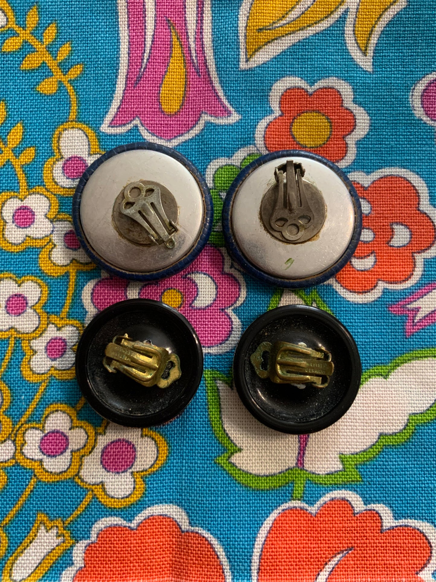 Lot 2 boucles d’oreilles Pastilles Vintage 1980