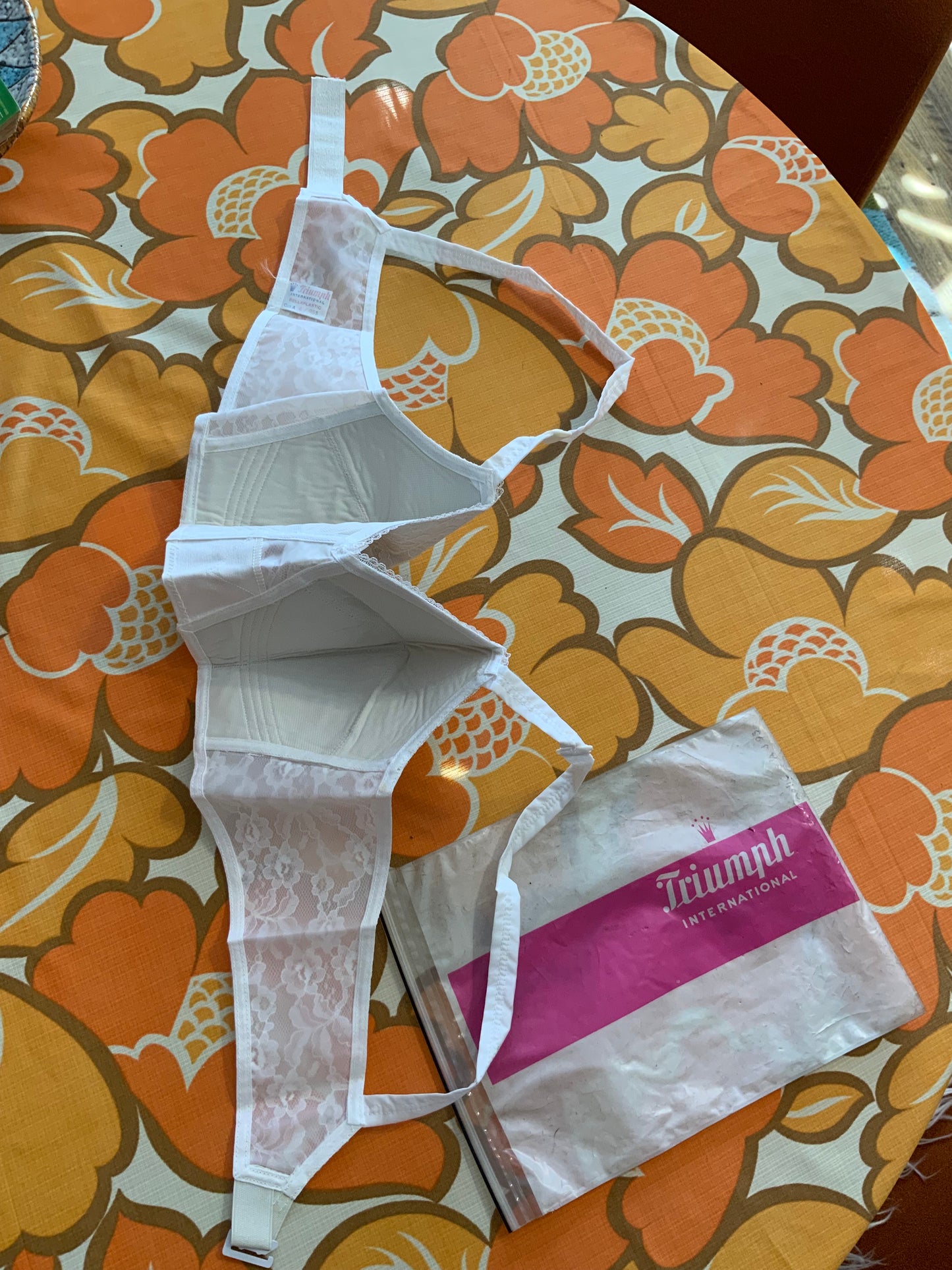 Soutien Gorge 1960 Triumph Vintage Neuf Dentelle Poitrine Pointue France