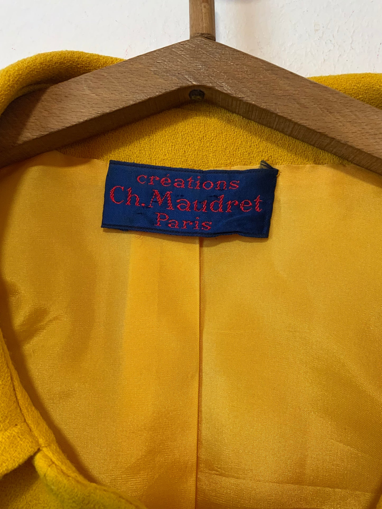 Très belle Veste Vintage 1970/80 Col Claudine