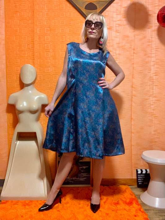 Robe aux motifs cachemires Confection Vintage 1980-