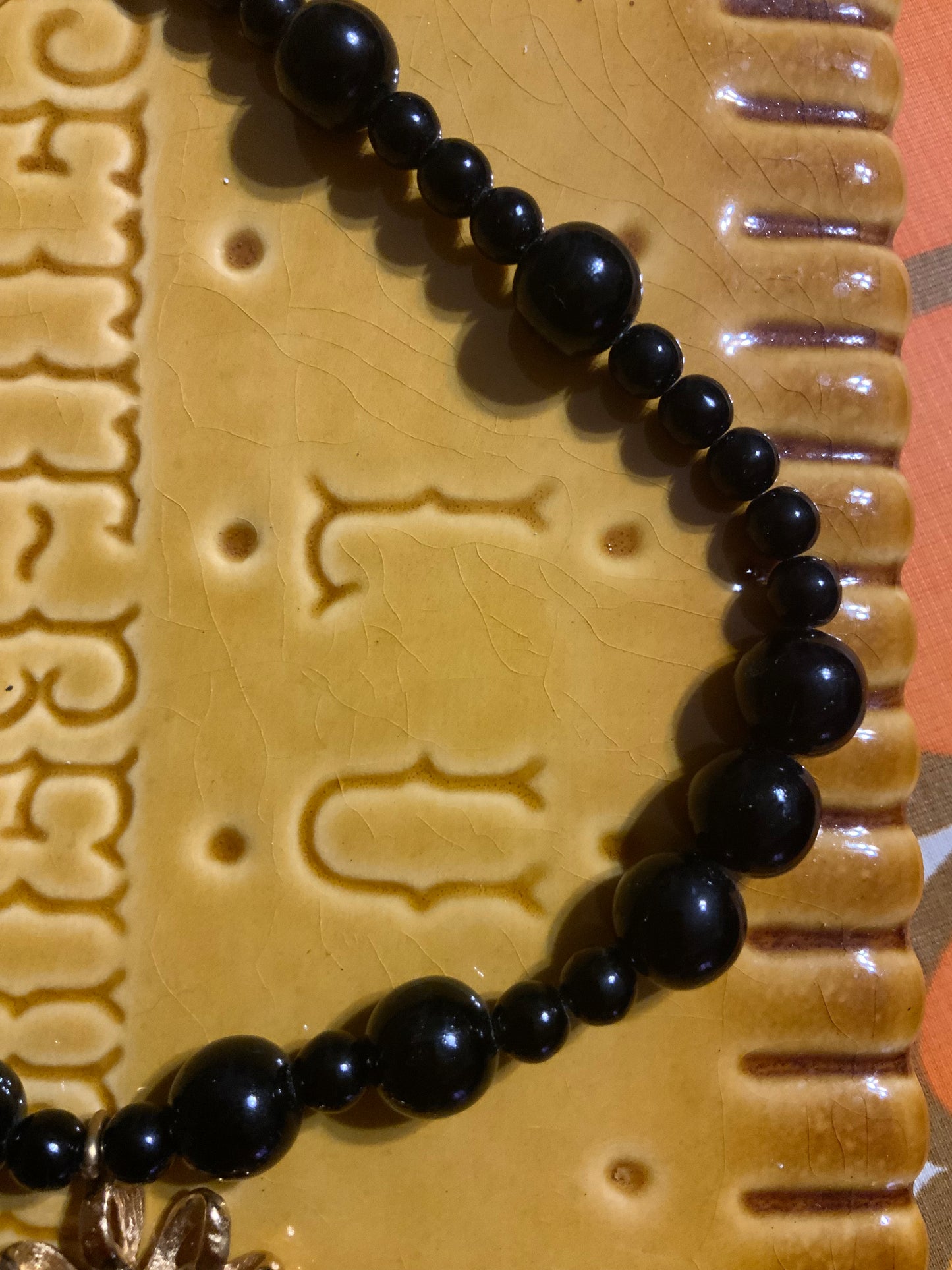 Collier Rochas Merveilleux et impressionnant France Paris Luxe.