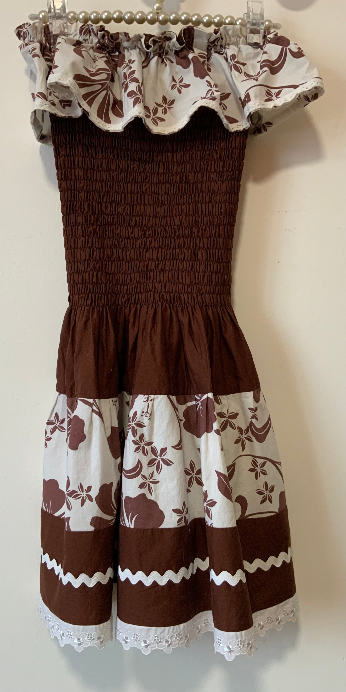 Robe Vintage des îles a Fleurs - T38 maxi.