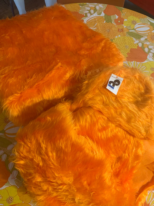Jetée de lit 2 personnes Deadstock a poils Crylor orange avec son étiquette- Vintage 1970