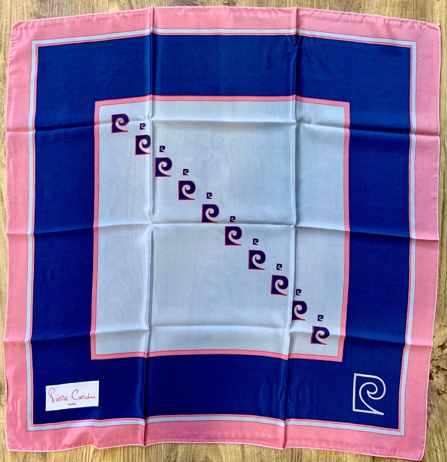 Foulard Pierre Cardin Soie Neuf Vintage 1980-