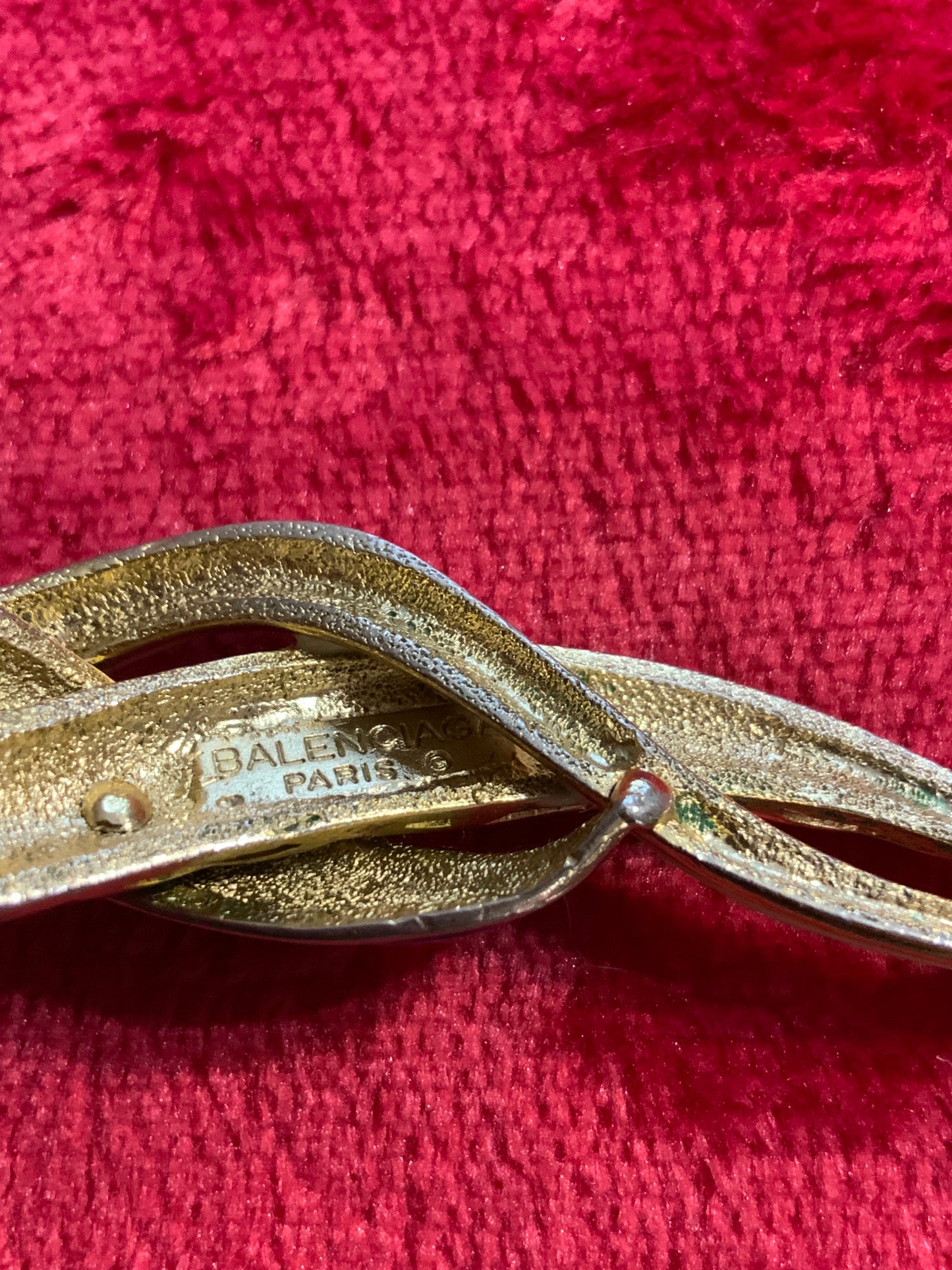 Sublime Collier Balenciaga Chic Vintage Haut de Gamme