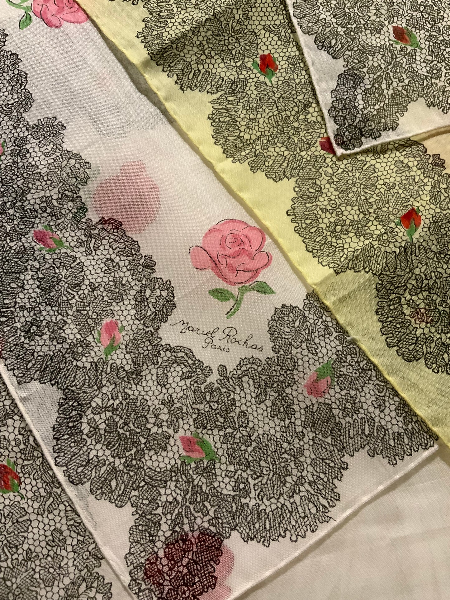 Rochas 4 Mouchoirs 1945 « Femme » Vintage Collection dans la boîte France Paris Luxe