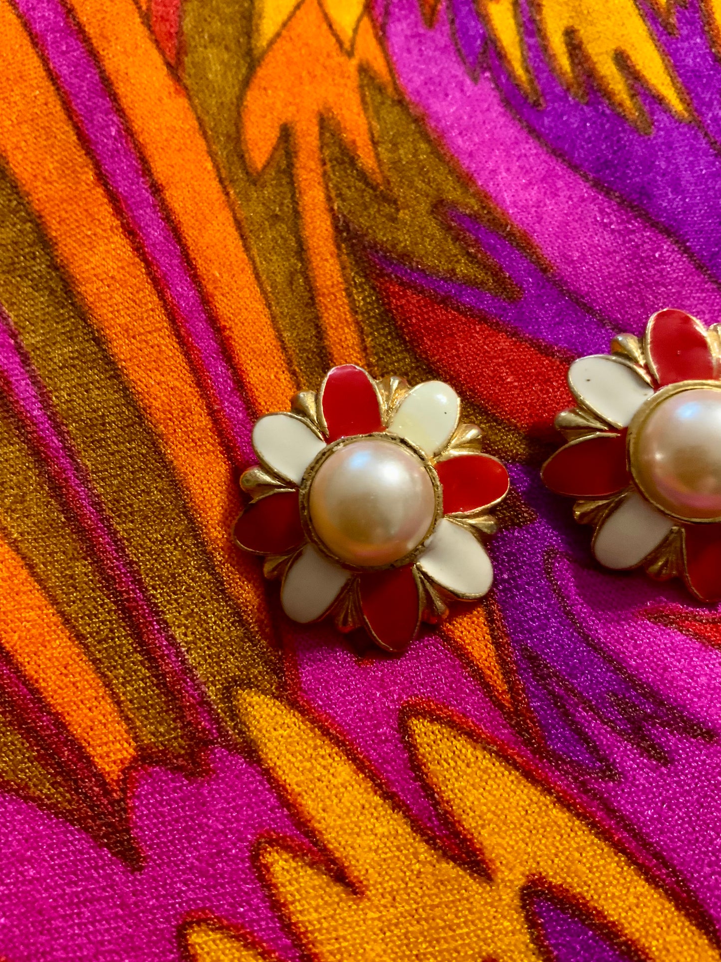 Boucles d’oreilles 1990 Fleurs Métal Vintage