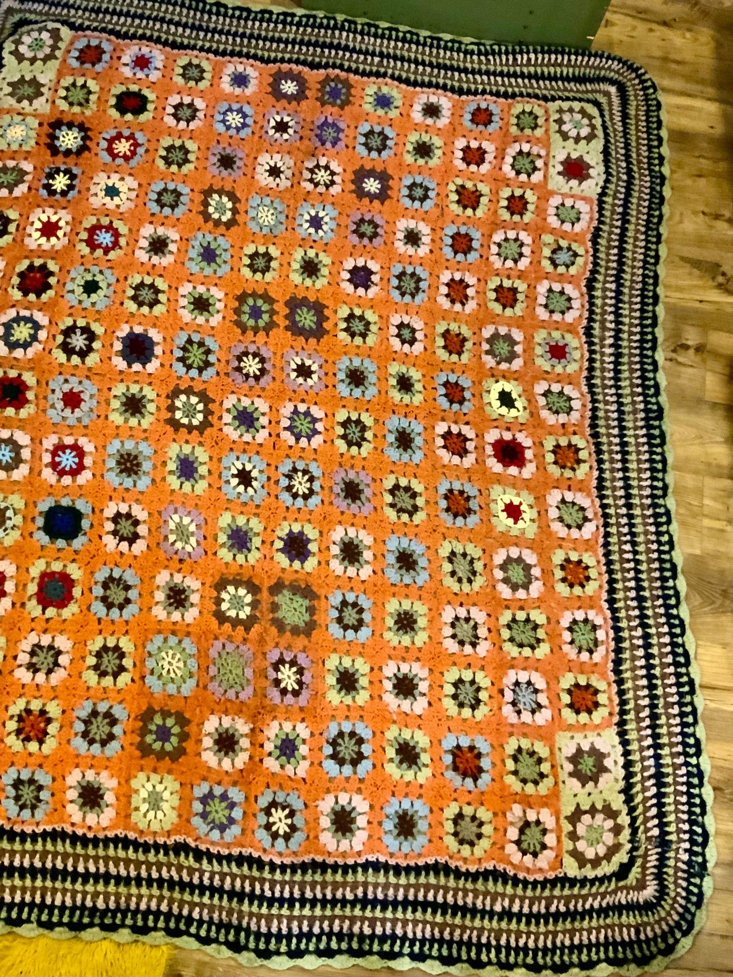 Très grand couvre lit Couverture Laine Crochet Vintage 1970