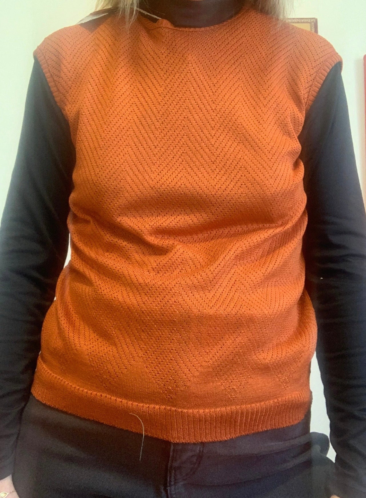Tricot sans manche Neuf Vintage 1970- T38.
