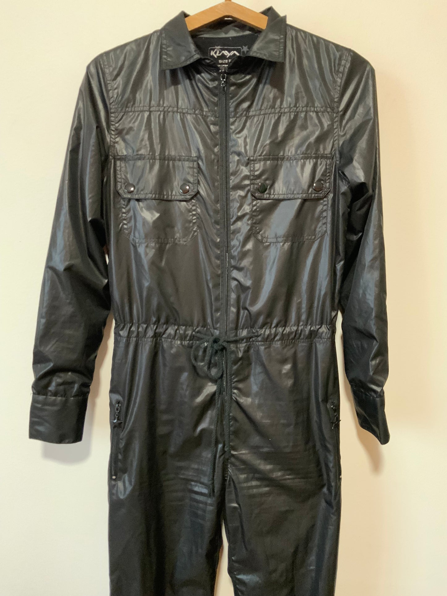 Combinaison Brillante Stylée