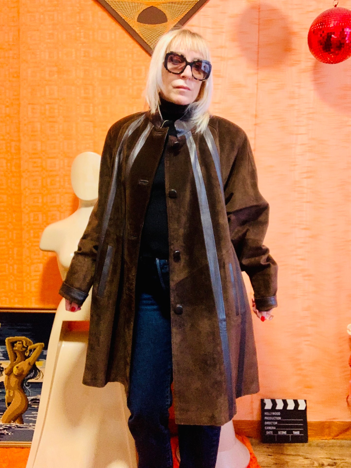 Manteau Élégant Cuir Daim Vintage Élégance 1980-90- T44.