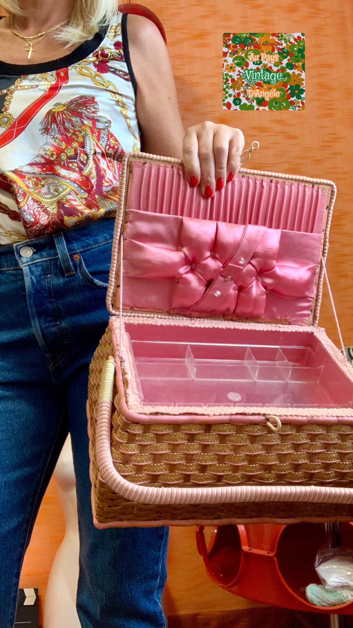 Boite à couture panier Vintage Soie rose France