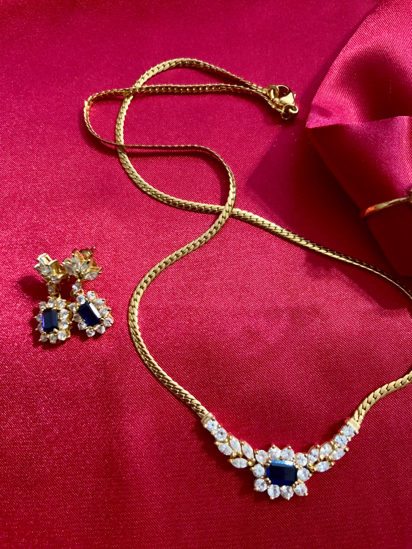 Ensemble de bijoux Plaqué Or Vintage 1990 Élégance Chic