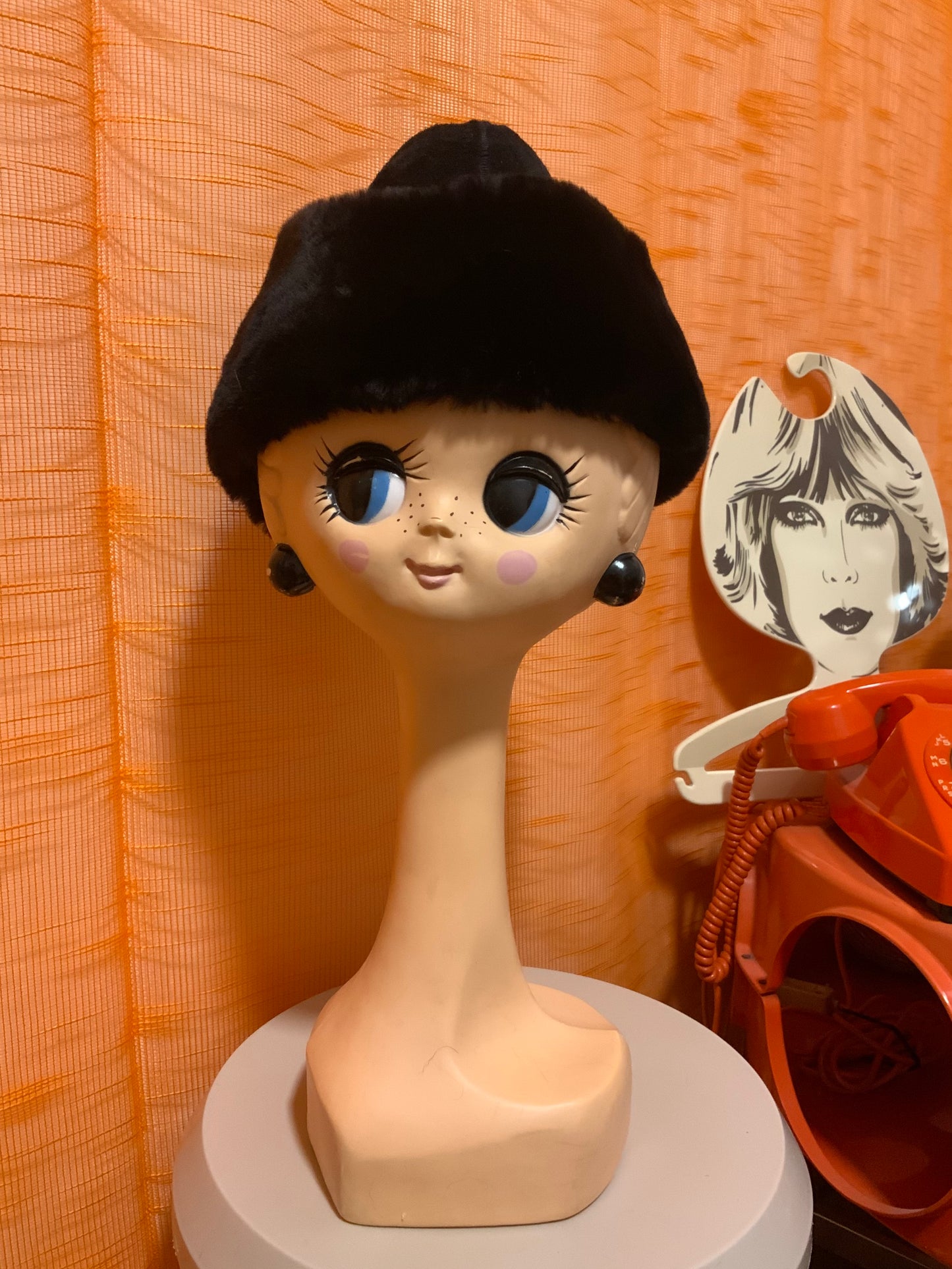 Chapeau Toque Cuir daim et fourrure synthétique Noire Vintage 1970