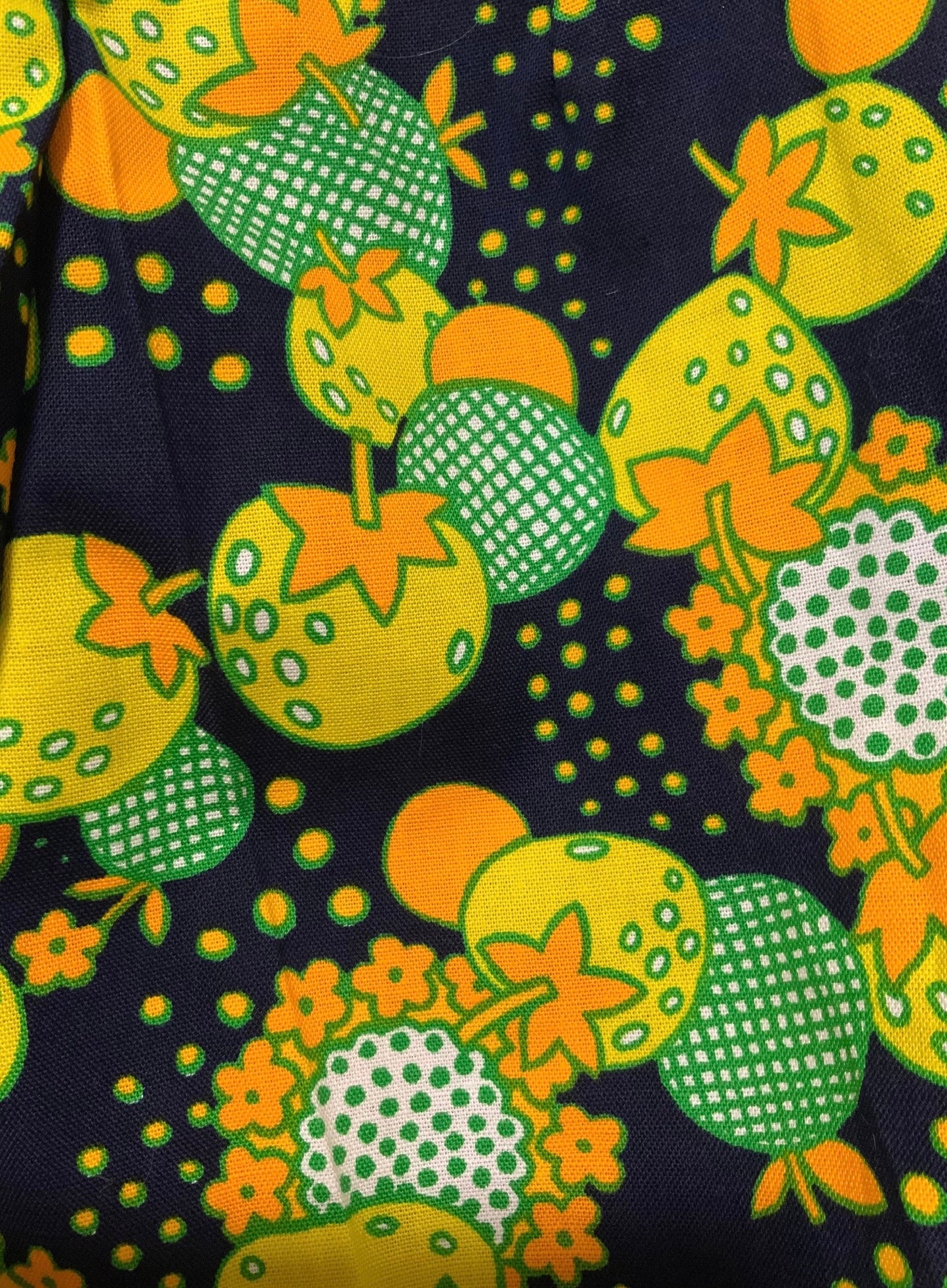 Short Vintage Deadstock 1970 Fleurs fruits -T32