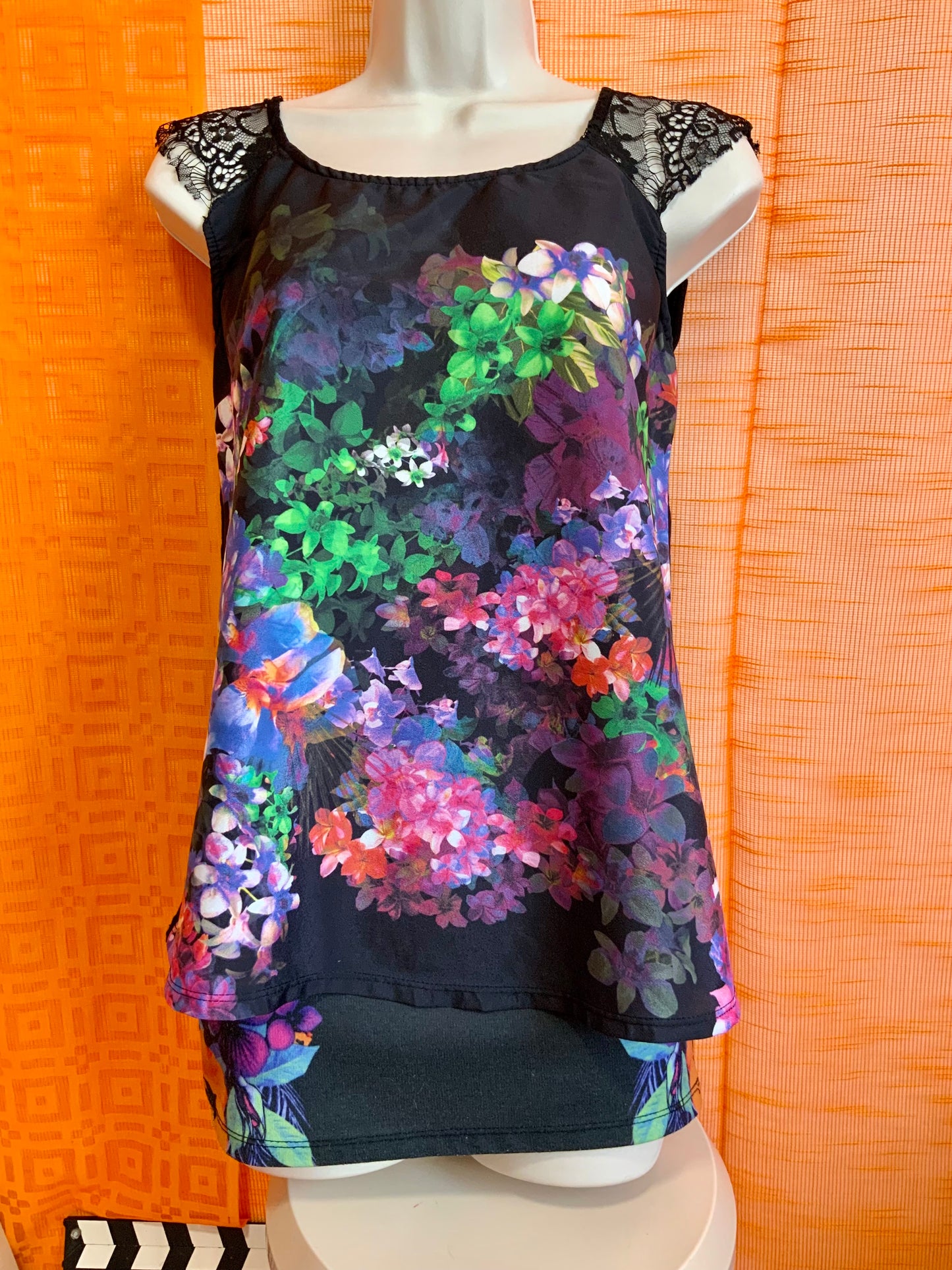 Ensemble a fleurs Vintage 1990 Mini jupe- T36