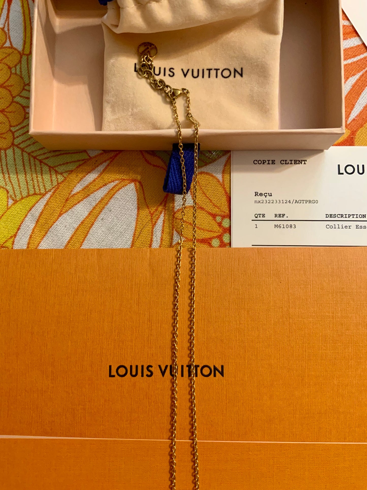 Louis Vuitton Collier Essential V Luxe-