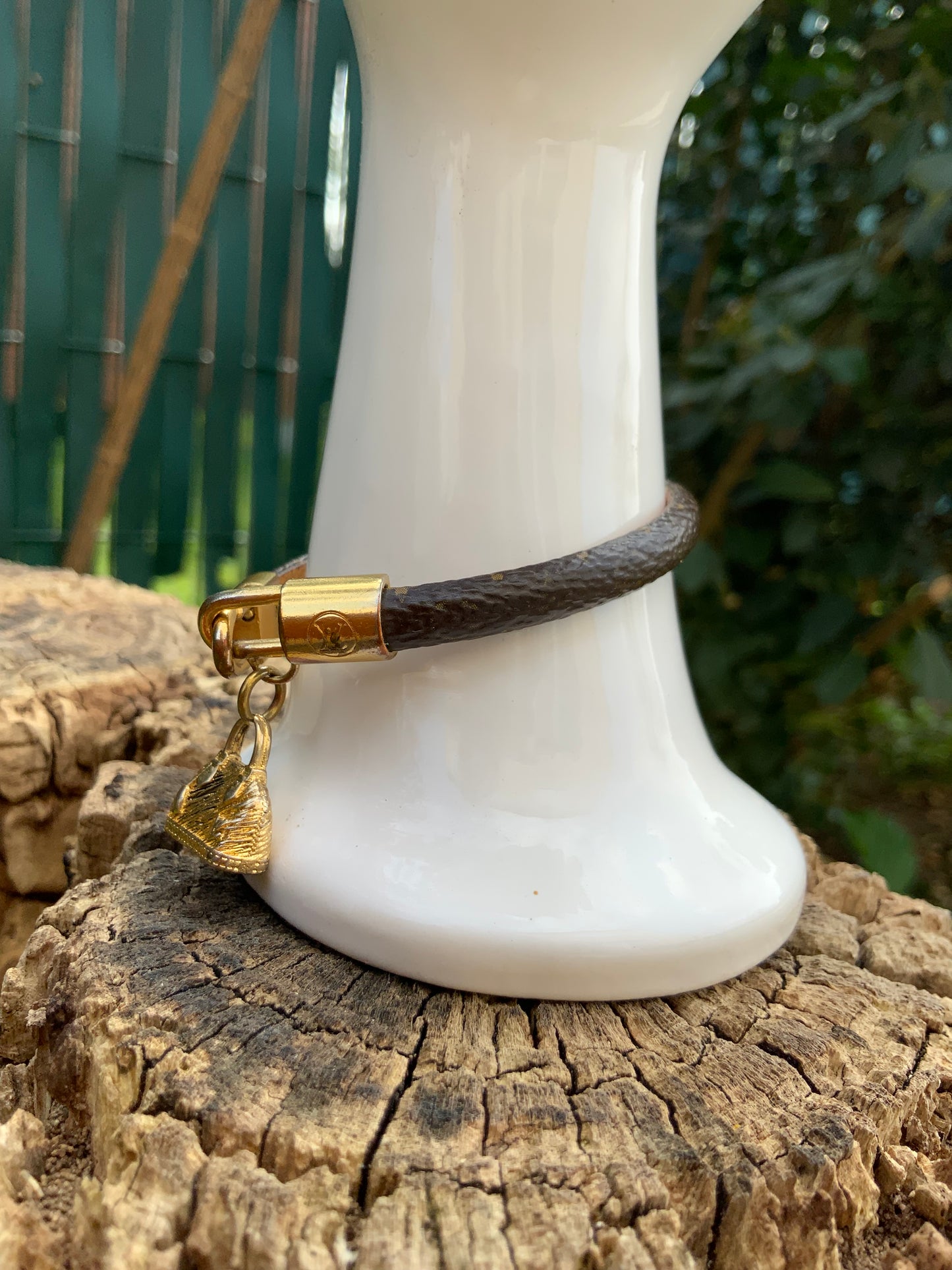 Bracelet Louis Vuitton Alma Cuir Monogrammé Luxe