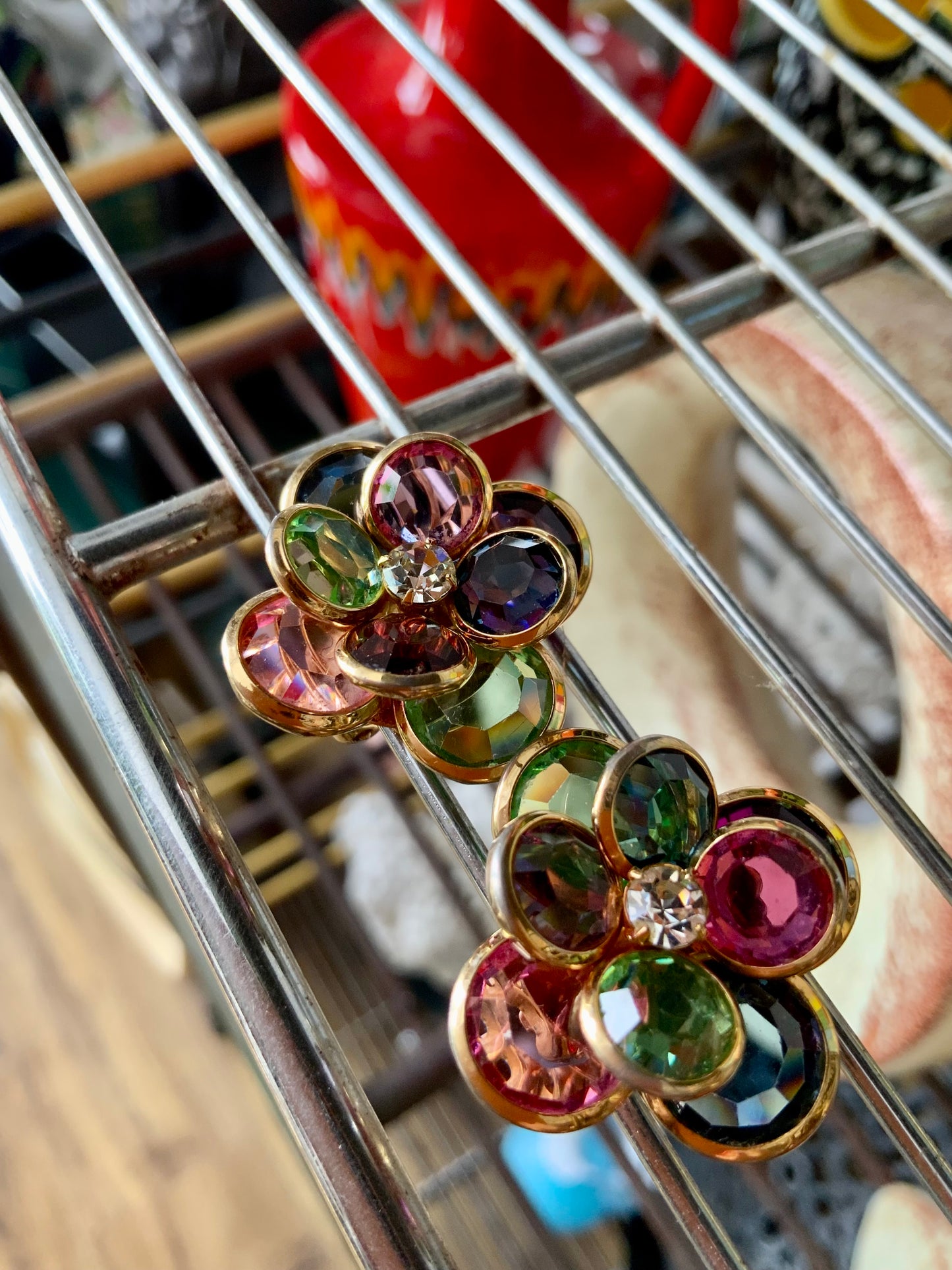 Boucles d’oreilles Vintage Pétales de verre Très chic Anciennes