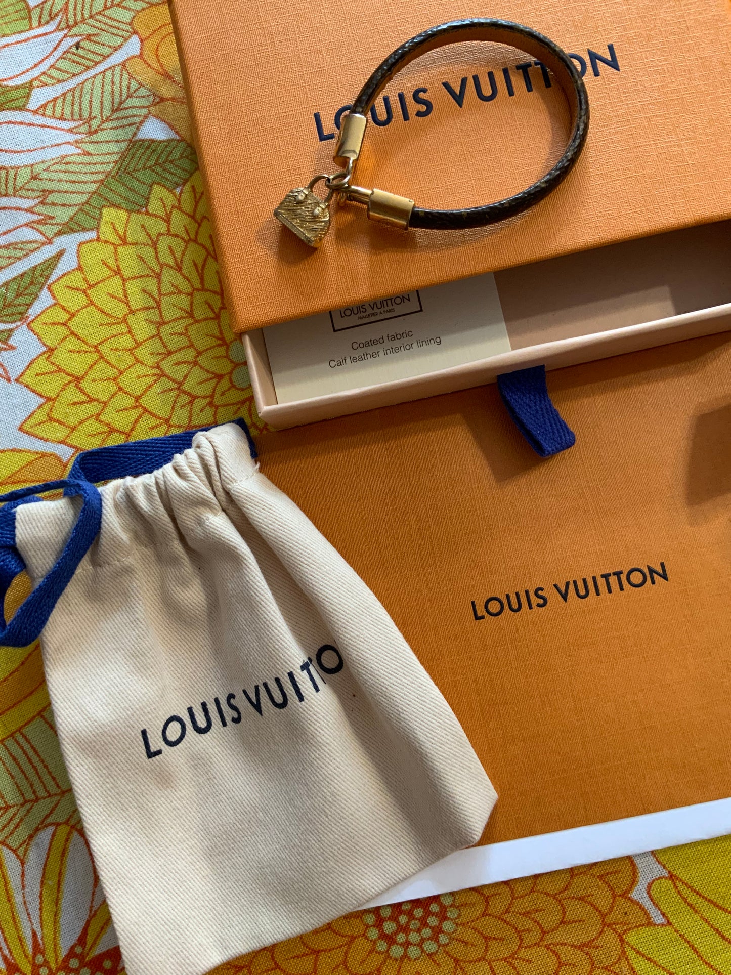 Bracelet Louis Vuitton Alma Cuir Monogrammé Luxe