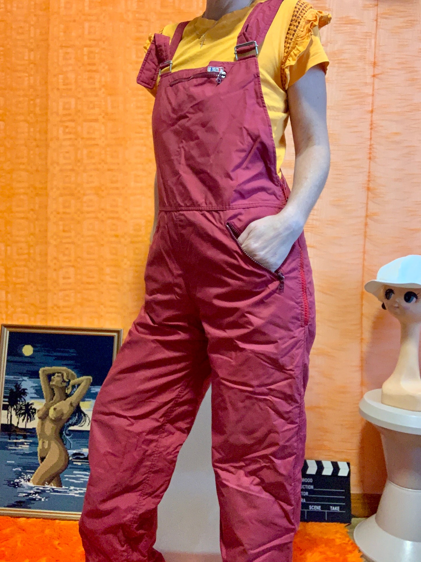 Salopette de ski couleur framboise France Vintage 1980