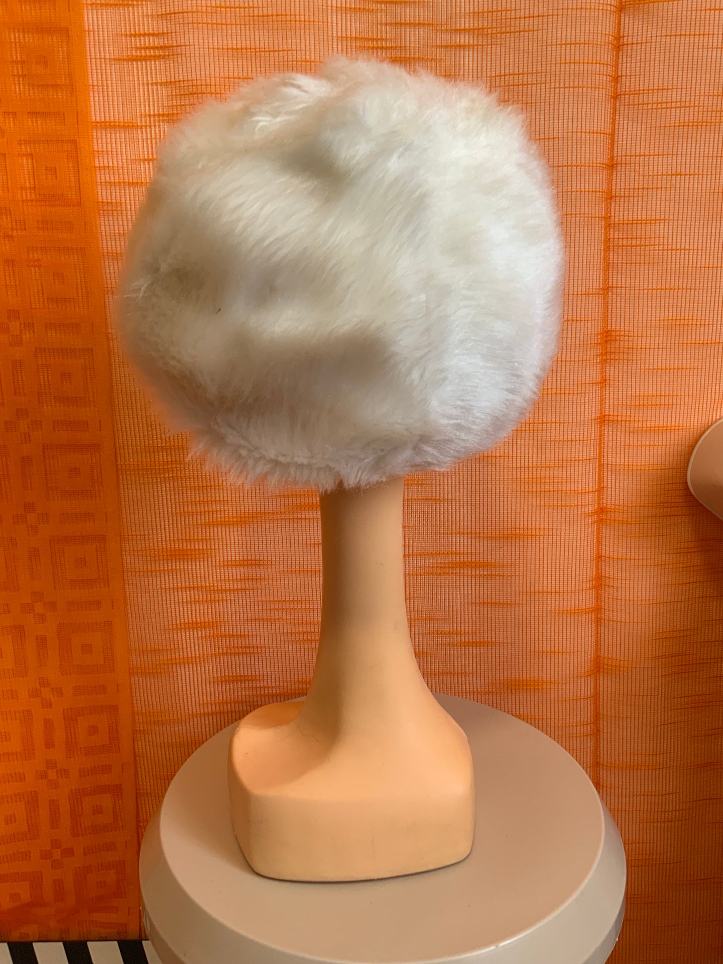 Chapeau Casquette Moumoute Blanche Vintage 1970 -TU