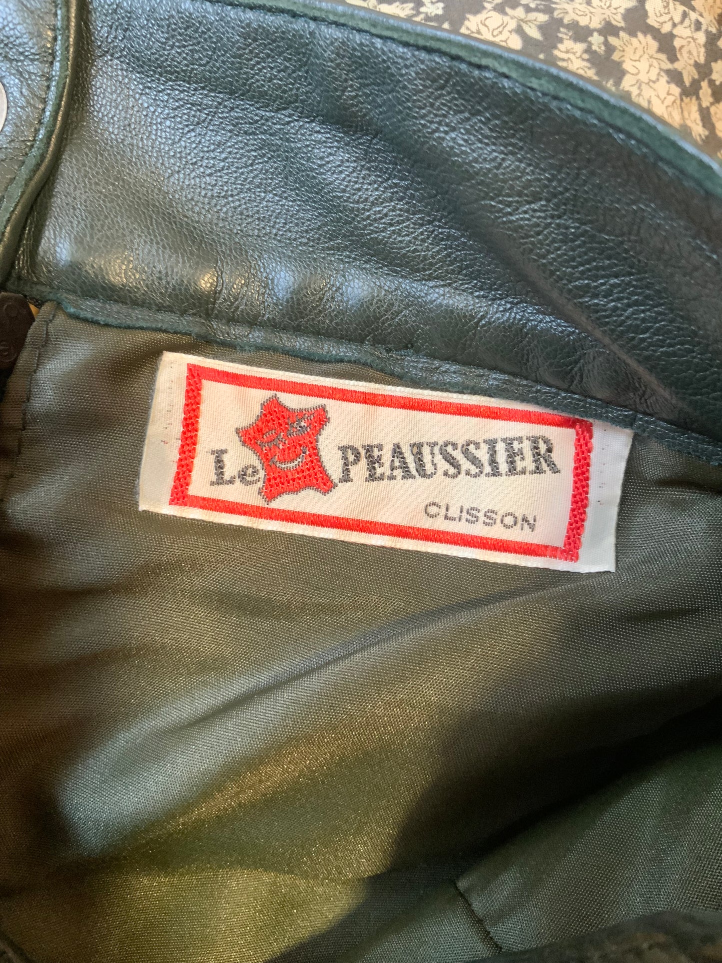 Jupe Vintage 1980 Beauté Daim Cuir verte- T34/36