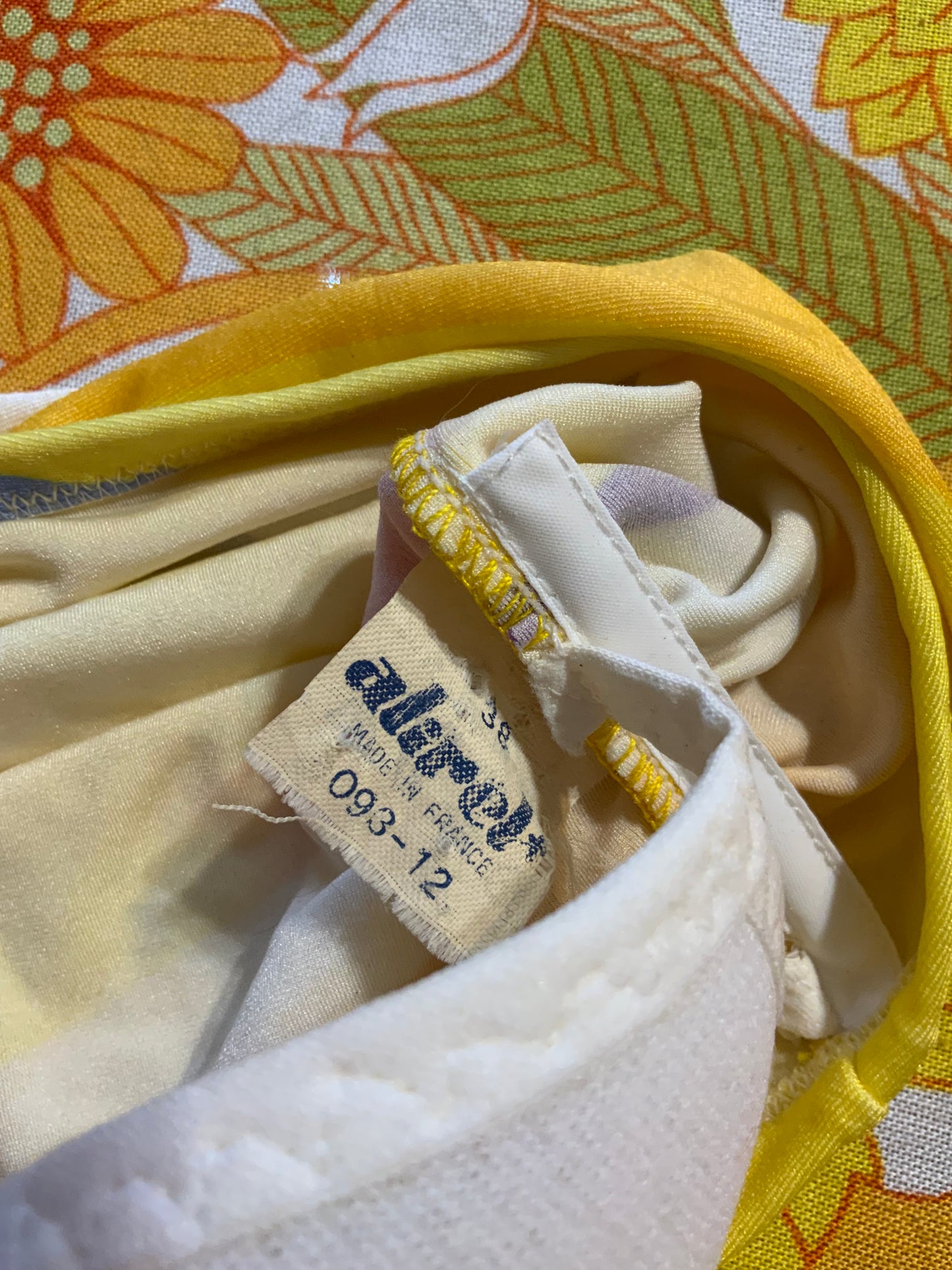 Maillot de Bain rayures 1 pièce Ouvert Côtés Vintage 1980 France- T38.