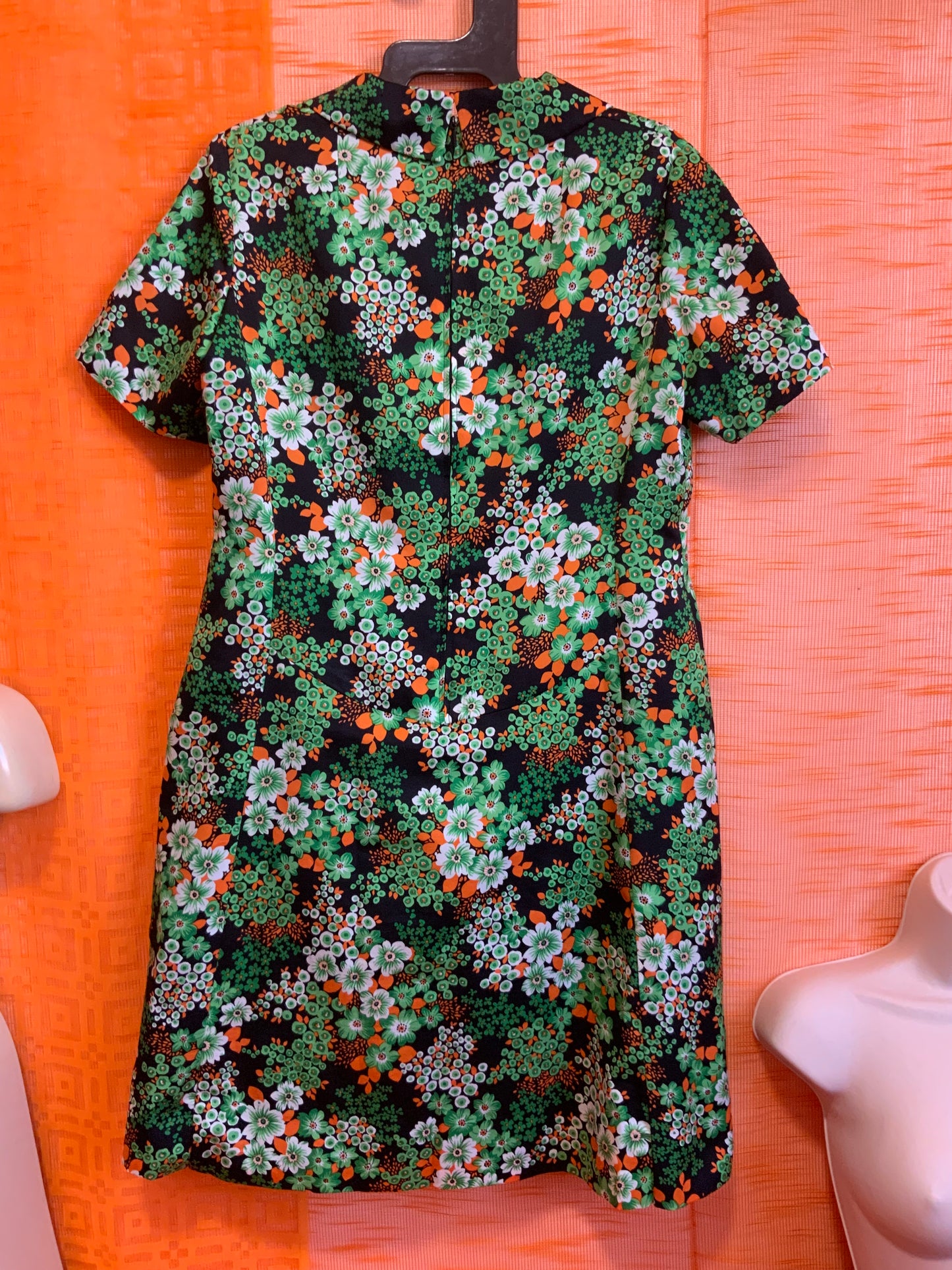 Robe a fleurs Confection création Vintage 1970- T46