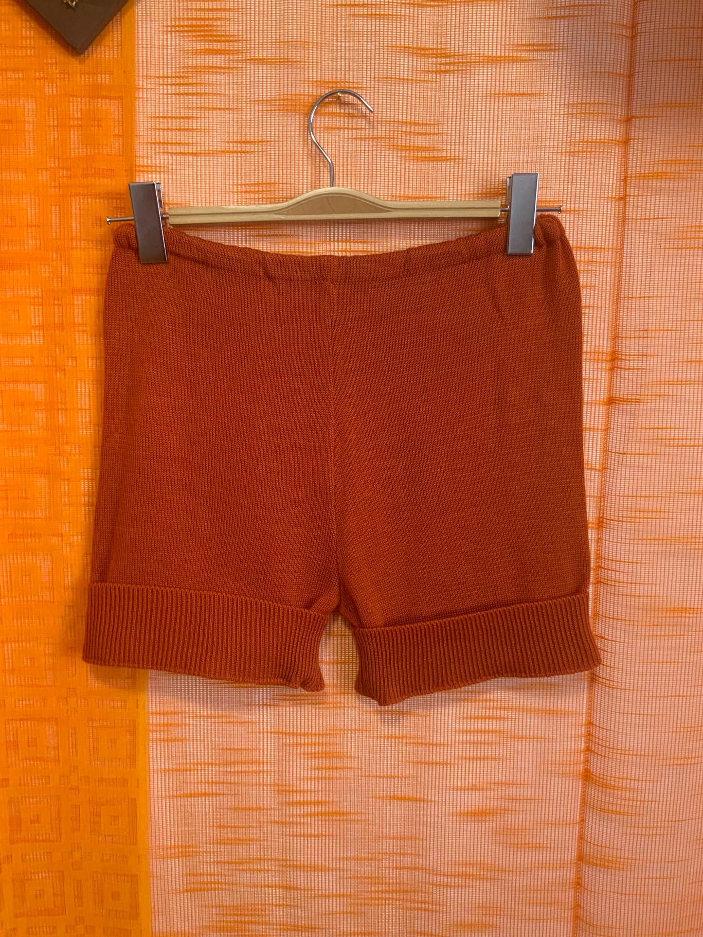 Ensemble 1970 Short et son débardeur Pépite vintage absolue - T38 maxi.