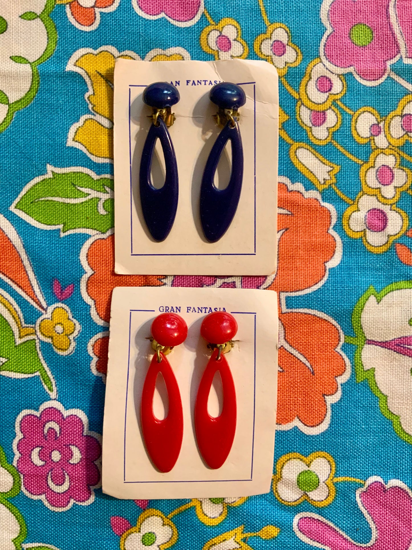 2 paires de Boucles d’oreilles Deadstock 1980