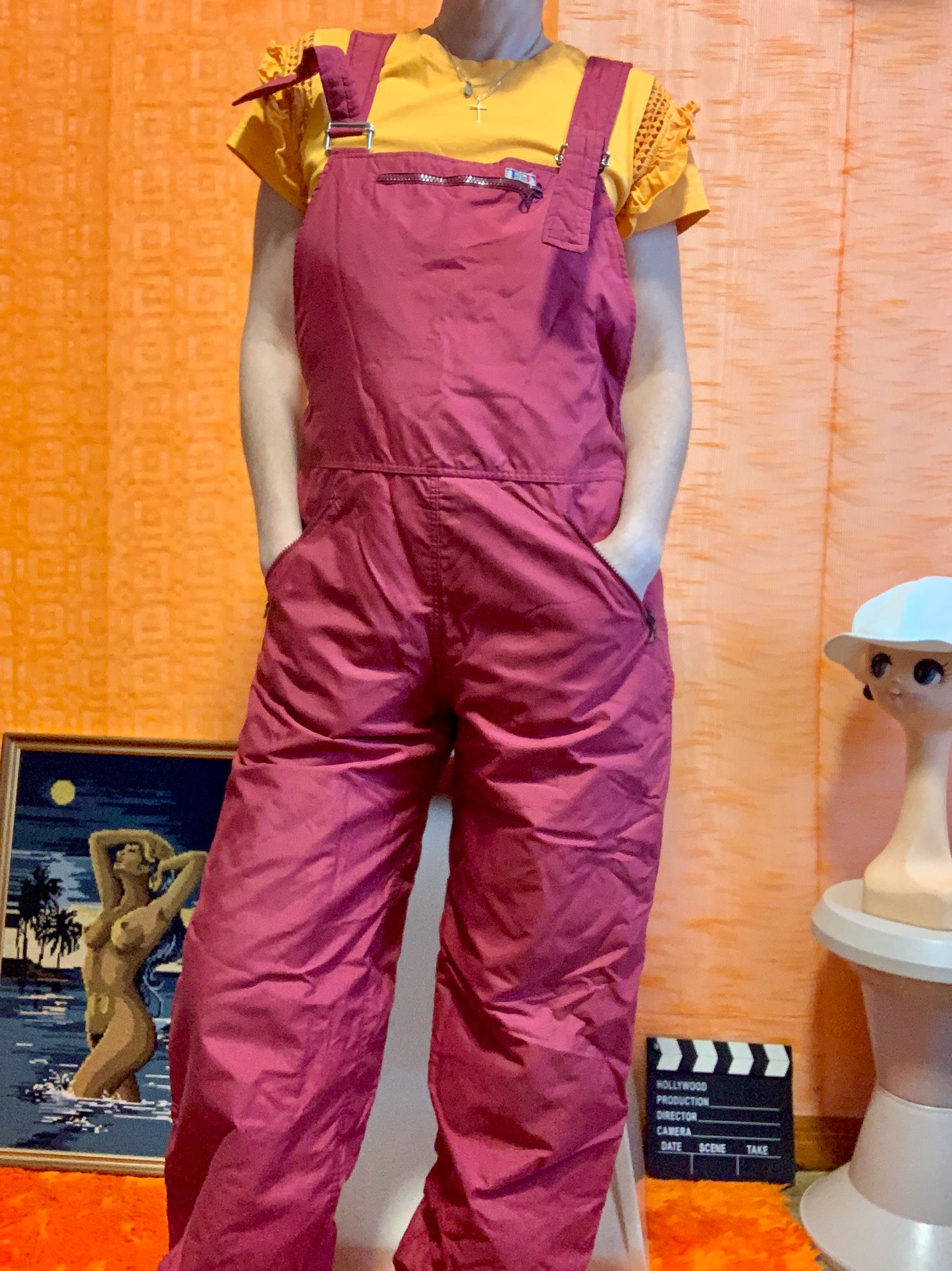Salopette de ski couleur framboise France Vintage 1980