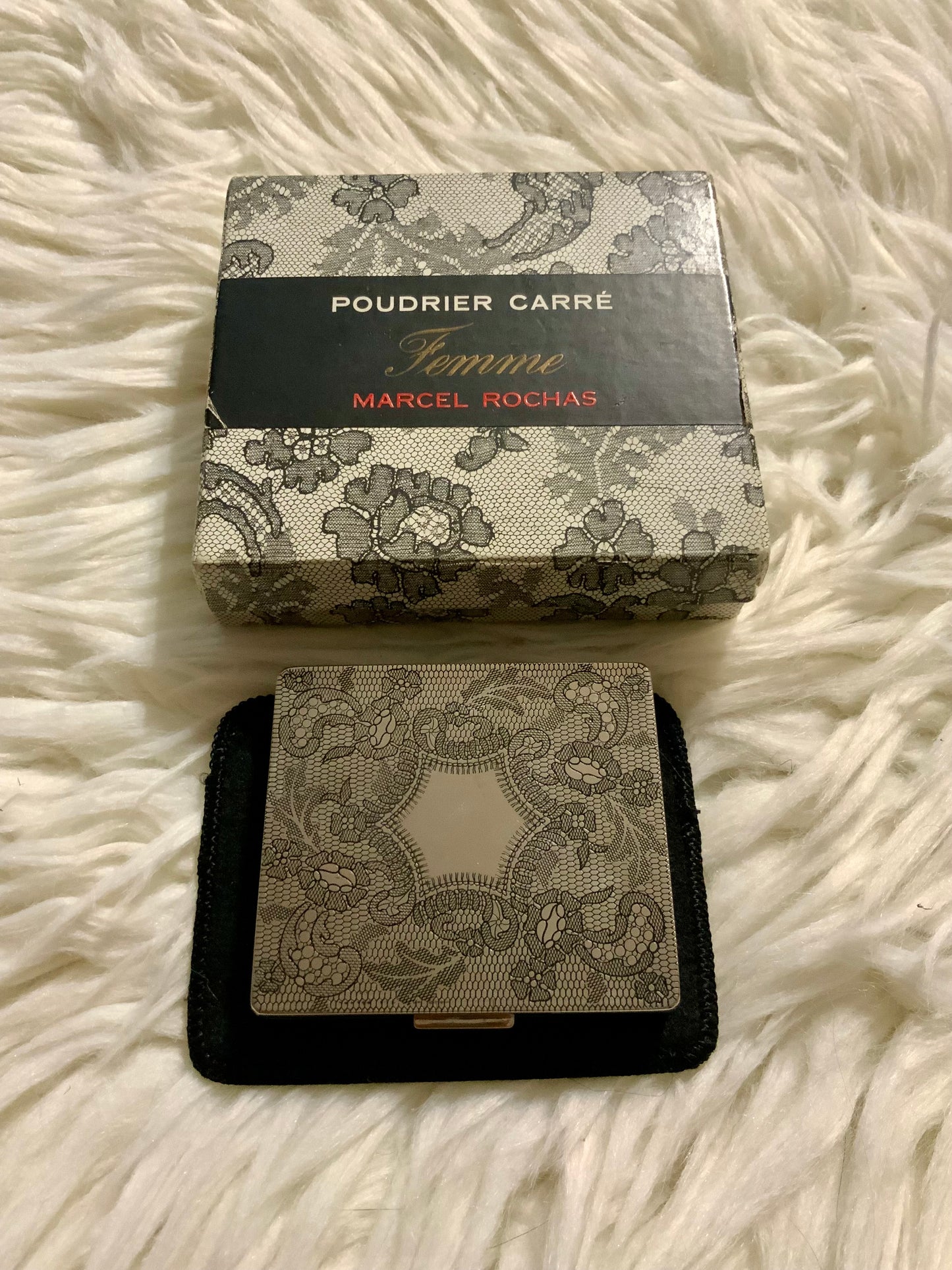 Poudrier Carré Rochas Paris France Vintage 1945 Collection